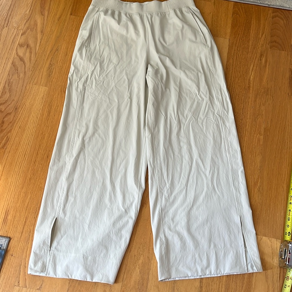 Lululemon Stretch Woven Wide Leg High-Rise Pant Bone Size XL LW5FF3S
